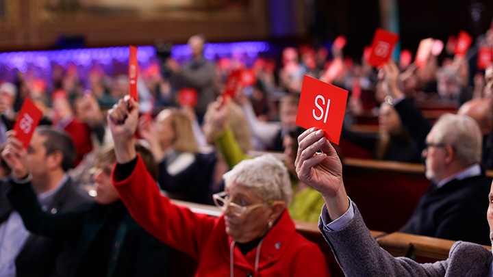 Una majoria aclaparadora aprova l’Estatut que obre una nova manera d’entendre la Universitat 