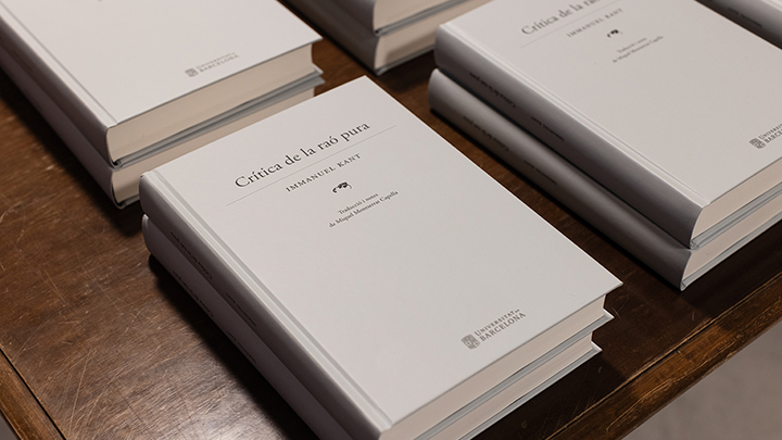 La primera versió en català de la ‘Crítica de la raó pura’, publicada per Edicions UB, guanya el premi de la UNE a la millor traducció 