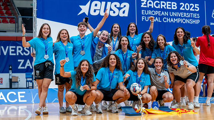 La Universitat de Barcelona, subcampiona universitària d’Europa de futbol sala  